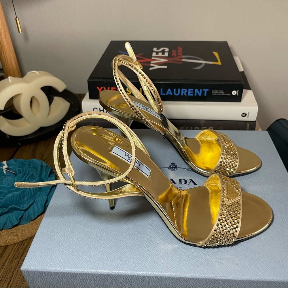 SOLD!$900 OFF New! PRADA with Cristal 🌟✨✨✨ - Picture 8 of 11